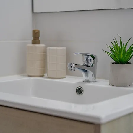 2bdr Ocean View&large Private Terrace In *